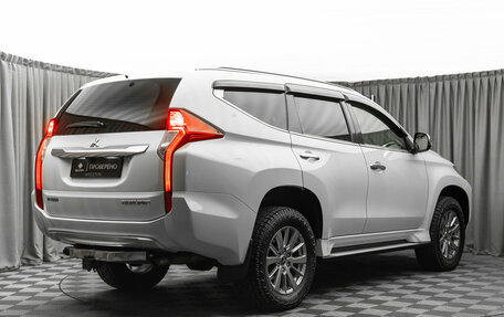 Mitsubishi Pajero Sport III рестайлинг, 2018 год, 3 380 000 рублей, 5 фотография