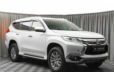 Mitsubishi Pajero Sport III рестайлинг, 2018 год, 3 380 000 рублей, 2 фотография