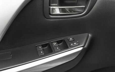 Mitsubishi Pajero Sport III рестайлинг, 2018 год, 3 380 000 рублей, 12 фотография