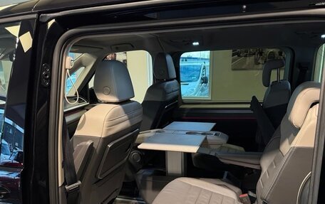 Volkswagen Multivan, 2023 год, 5 650 000 рублей, 8 фотография