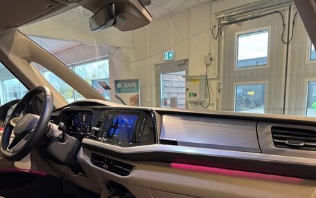 Volkswagen Multivan, 2023 год, 5 650 000 рублей, 19 фотография