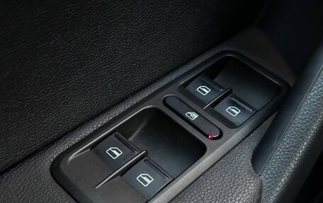 Skoda Yeti I рестайлинг, 2014 год, 1 097 000 рублей, 17 фотография