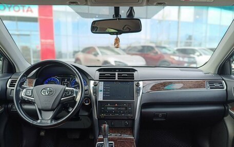 Toyota Camry, 2018 год, 2 160 000 рублей, 8 фотография