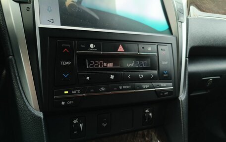 Toyota Camry, 2018 год, 2 160 000 рублей, 12 фотография