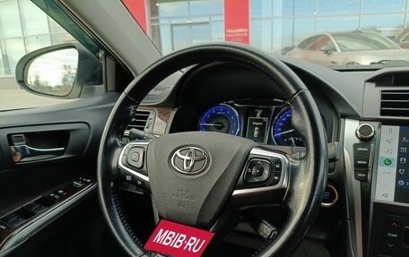 Toyota Camry, 2018 год, 2 160 000 рублей, 10 фотография