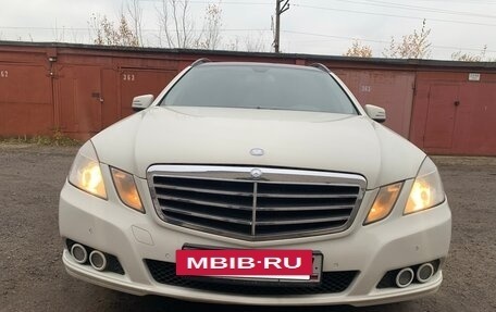 Mercedes-Benz E-Класс, 2010 год, 1 320 000 рублей, 2 фотография