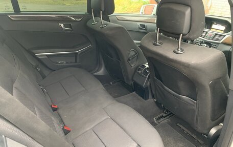 Mercedes-Benz E-Класс, 2010 год, 1 320 000 рублей, 9 фотография