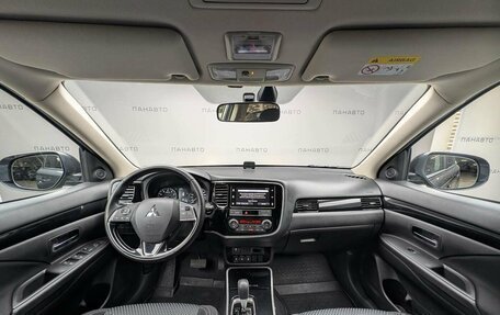 Mitsubishi Outlander III рестайлинг 3, 2019 год, 2 097 000 рублей, 6 фотография