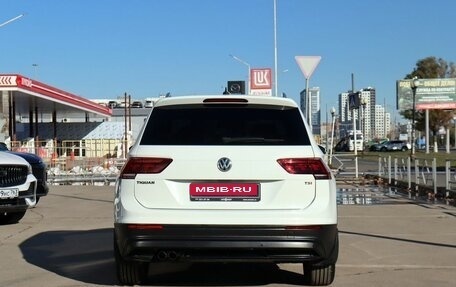 Volkswagen Tiguan II, 2017 год, 2 100 000 рублей, 6 фотография