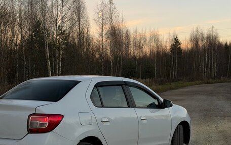 Renault Logan II, 2018 год, 385 000 рублей, 3 фотография