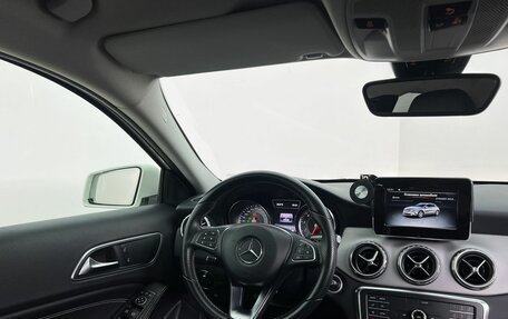 Mercedes-Benz GLA, 2015 год, 2 190 000 рублей, 13 фотография
