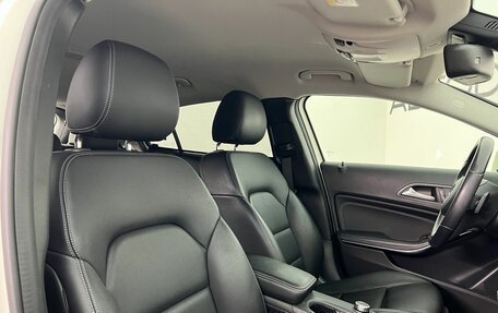 Mercedes-Benz GLA, 2015 год, 2 190 000 рублей, 16 фотография