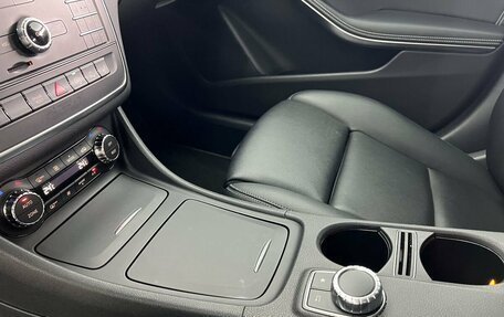 Mercedes-Benz GLA, 2015 год, 2 190 000 рублей, 17 фотография