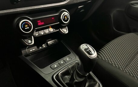 KIA Rio IV, 2019 год, 1 200 000 рублей, 15 фотография