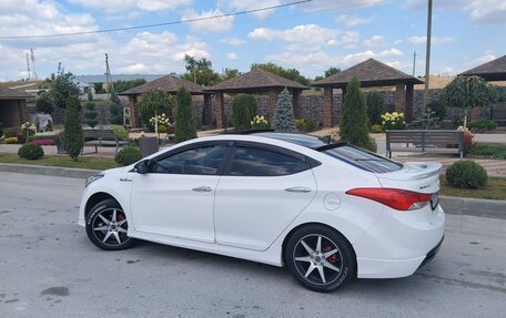 Hyundai Avante, 2012 год, 820 000 рублей, 2 фотография