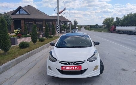 Hyundai Avante, 2012 год, 820 000 рублей, 4 фотография