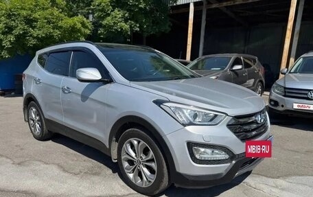 Hyundai Santa Fe III рестайлинг, 2013 год, 1 980 000 рублей, 2 фотография