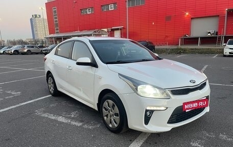 KIA Rio IV, 2019 год, 979 000 рублей, 3 фотография