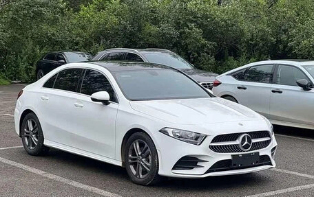 Mercedes-Benz A-Класс, 2022 год, 2 145 000 рублей, 3 фотография