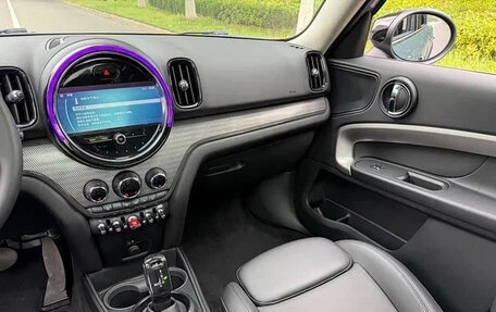 MINI Countryman II (F60), 2022 год, 2 150 000 рублей, 10 фотография