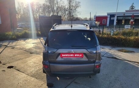 Mitsubishi Outlander III рестайлинг 3, 2011 год, 1 500 000 рублей, 5 фотография
