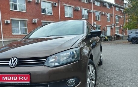 Volkswagen Polo VI (EU Market), 2014 год, 960 000 рублей, 2 фотография