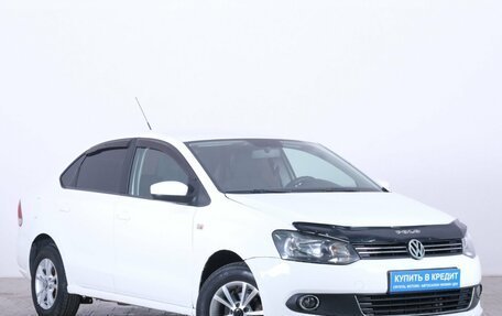 Volkswagen Polo VI (EU Market), 2011 год, 549 000 рублей, 2 фотография