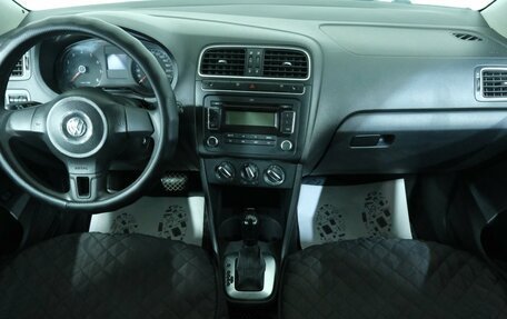 Volkswagen Polo VI (EU Market), 2011 год, 549 000 рублей, 14 фотография