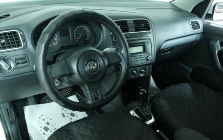 Volkswagen Polo VI (EU Market), 2011 год, 549 000 рублей, 12 фотография