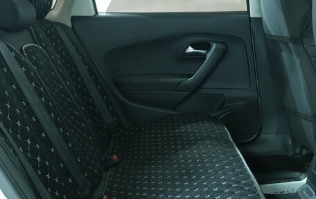 Volkswagen Polo VI (EU Market), 2011 год, 549 000 рублей, 22 фотография