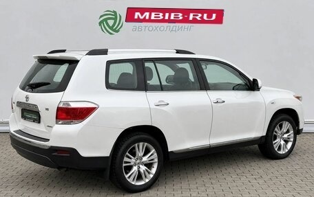 Toyota Highlander III, 2010 год, 1 690 000 рублей, 5 фотография