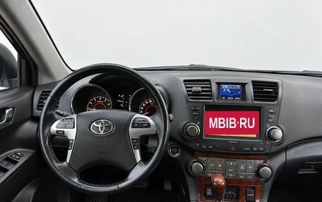 Toyota Highlander III, 2010 год, 1 690 000 рублей, 15 фотография