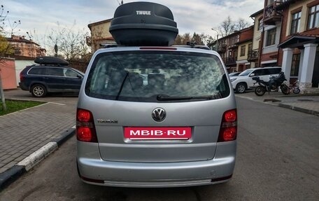 Volkswagen Touran III, 2008 год, 790 000 рублей, 4 фотография