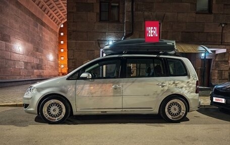 Volkswagen Touran III, 2008 год, 790 000 рублей, 11 фотография