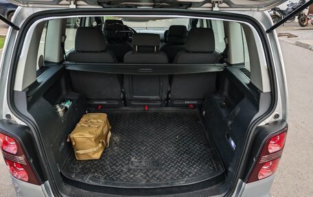 Volkswagen Touran III, 2008 год, 790 000 рублей, 24 фотография