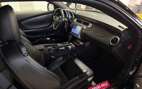 Chevrolet Camaro IV, 2013 год, 2 600 000 рублей, 20 фотография