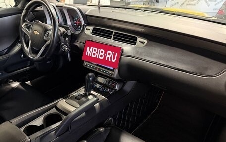 Chevrolet Camaro IV, 2013 год, 2 600 000 рублей, 21 фотография