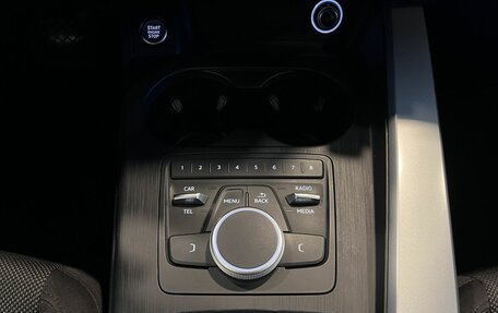 Audi A4, 2017 год, 1 988 000 рублей, 16 фотография