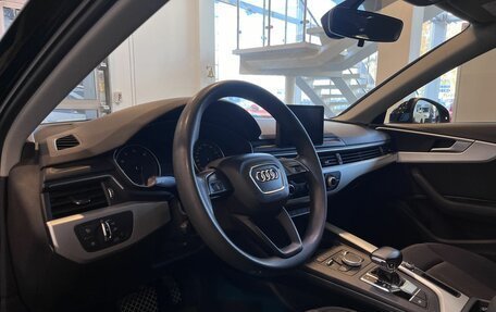 Audi A4, 2017 год, 1 988 000 рублей, 24 фотография