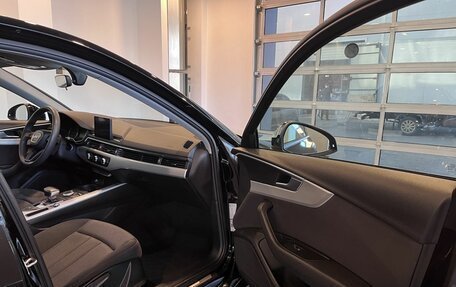 Audi A4, 2017 год, 1 988 000 рублей, 28 фотография