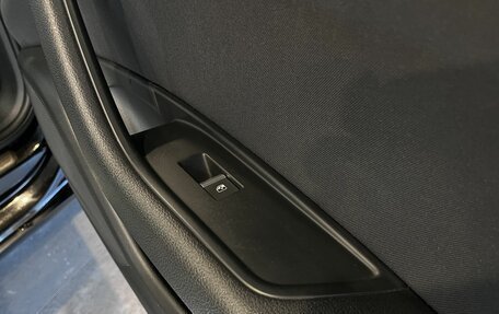 Audi A4, 2017 год, 1 988 000 рублей, 29 фотография