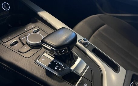 Audi A4, 2017 год, 1 988 000 рублей, 32 фотография