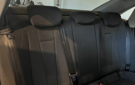 Audi A4, 2017 год, 1 988 000 рублей, 37 фотография