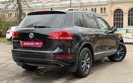 Volkswagen Touareg III, 2012 год, 1 690 000 рублей, 2 фотография