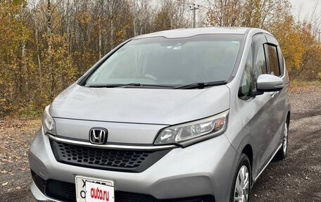 Honda Freed II, 2020 год, 1 700 000 рублей, 2 фотография