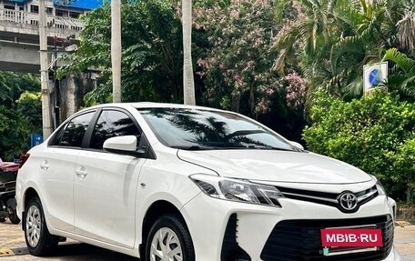 Toyota Vios III, 2022 год, 960 000 рублей, 3 фотография