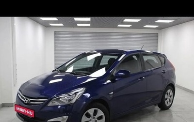 Hyundai Solaris II рестайлинг, 2015 год, 910 000 рублей, 1 фотография