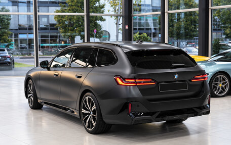 BMW 5 серия, 2025 год, 9 790 000 рублей, 4 фотография