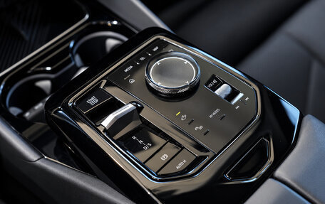 BMW 5 серия, 2025 год, 9 790 000 рублей, 16 фотография
