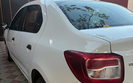 Renault Logan II, 2017 год, 670 000 рублей, 10 фотография